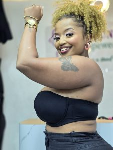 category: bras name: curvy kate strapless bra price: 2500ksh sizes: 34 42 cap: dd,e,f,ff,g,gg,h,hh,i,j