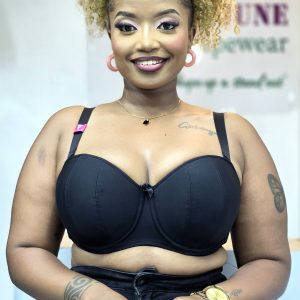 category: bras name: curvy kate strapless bra price: 2500ksh sizes: 34 42 cap: dd,e,f,ff,g,gg,h,hh,i,j